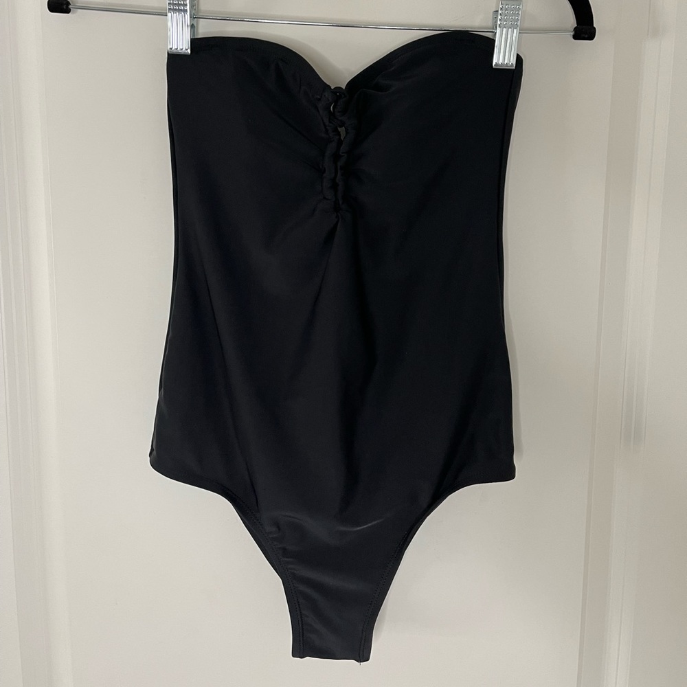 NWOT! WOMENS STRAPLESS ONE-PIECE SWIMSUIT